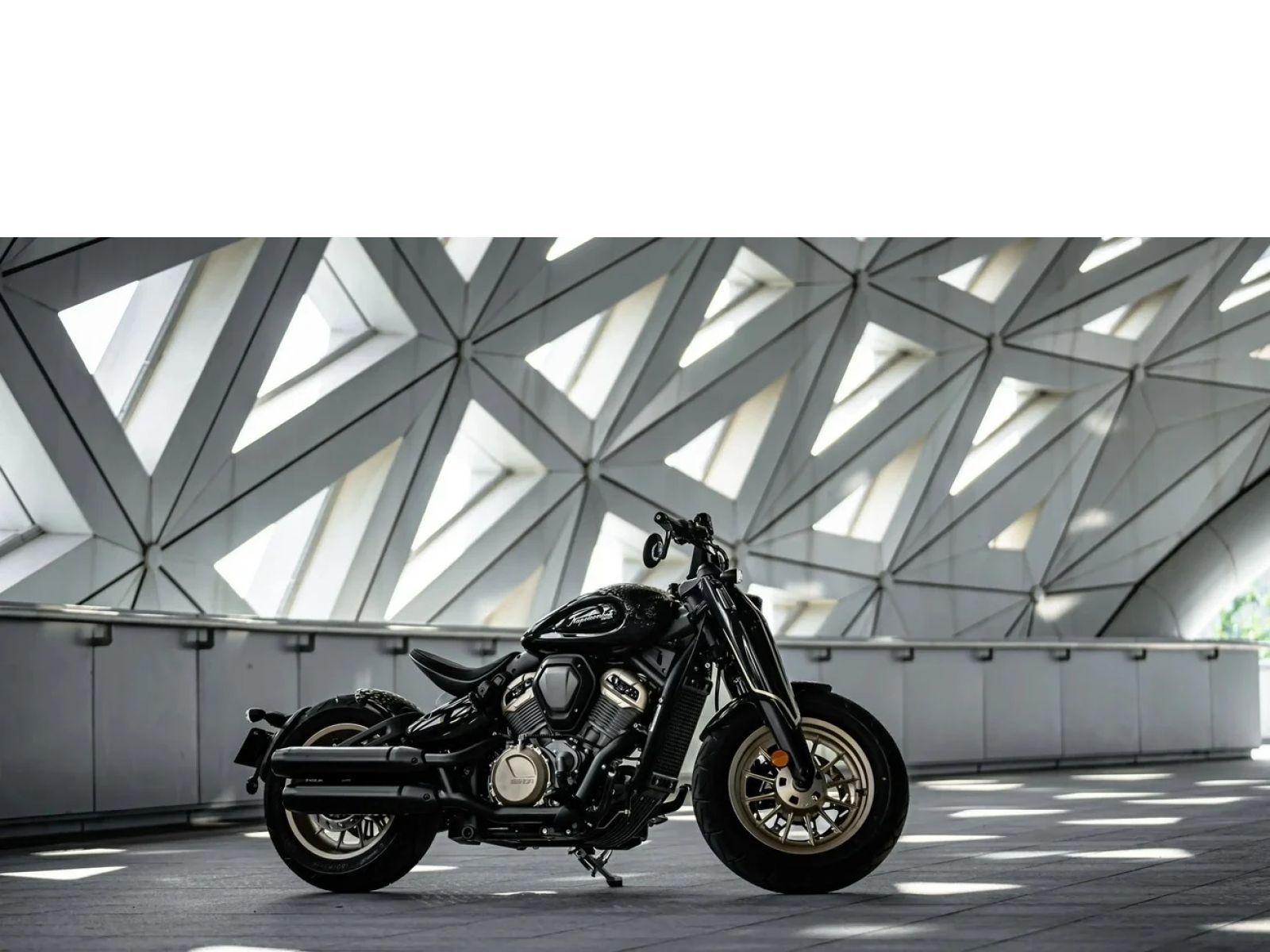 Круизер BENDA Napoleon 500 (BLACK) 2026